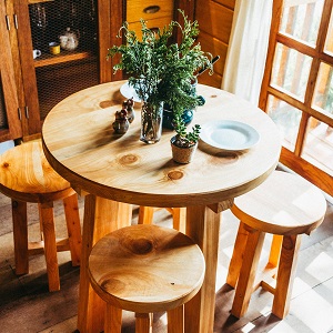 Живая мебель, выполненная из древесины в Октябрьском - oktyabrskoe.mebel54.com | фото